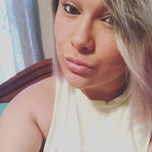 Meet your Posher, Kaleigh